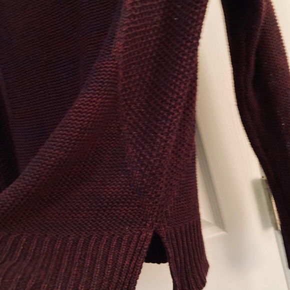 Reitman’s sweater - Picture 5 of 5